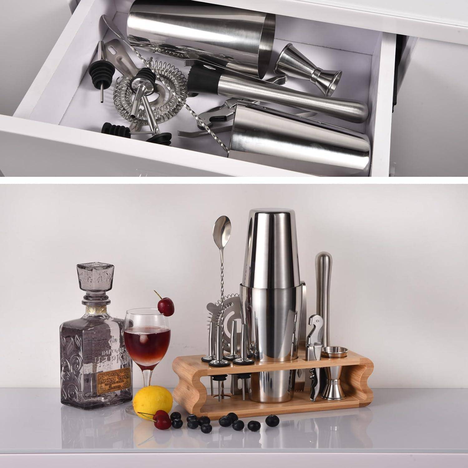 Oben: Schublade mit Cocktail-Utensilien, einschließlich Shaker, Sieb und Stopfen. Unten: Barset mit Cocktail-Shaker, Löffel, Spirituosenflasche und Getränk.
