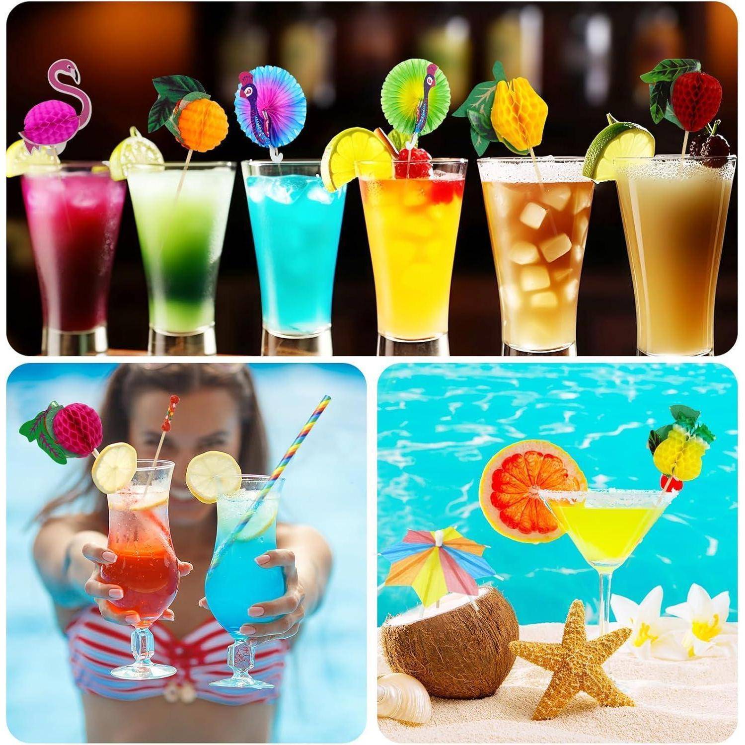 Farbenfroh dekorierte Cocktails mit Fruchtgarnituren auf einer Bartheke. Darunter hält eine Person zwei Getränke, und ein weiteres Bild zeigt eine tropische Strandgetränke-Anordnung.