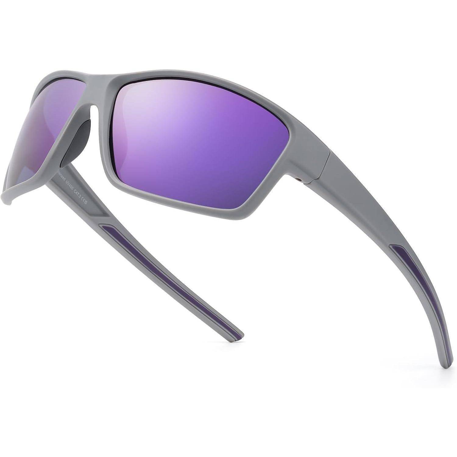 Graue Sonnenbrille mit lila verspiegelten Gläsern, Schrägansicht.