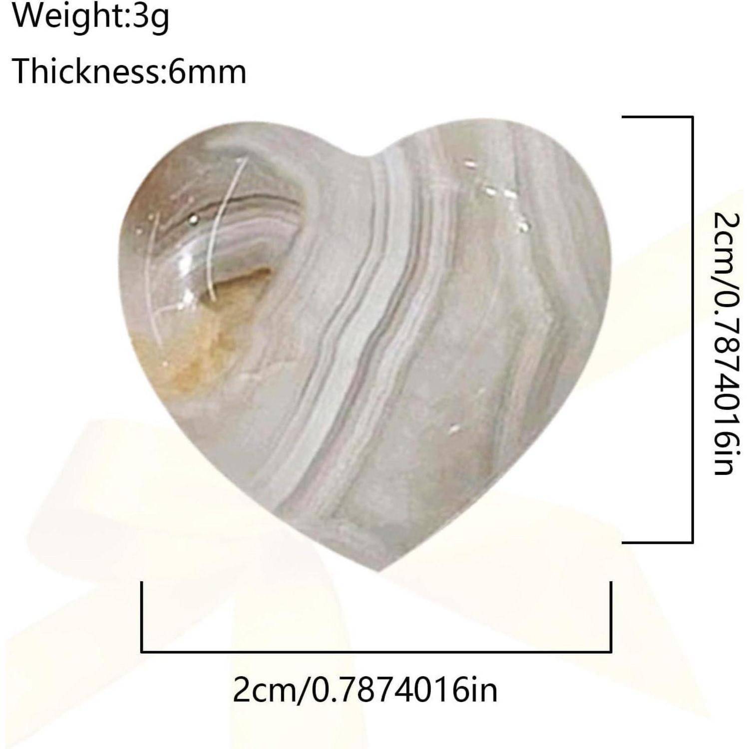 Herzförmiger Stein mit gestreiften Mustern. Abmessungen: 2 cm x 2 cm (0,7874016 Zoll x 0,7874016 Zoll). Gewicht: 3 g. Dicke: 6 mm.