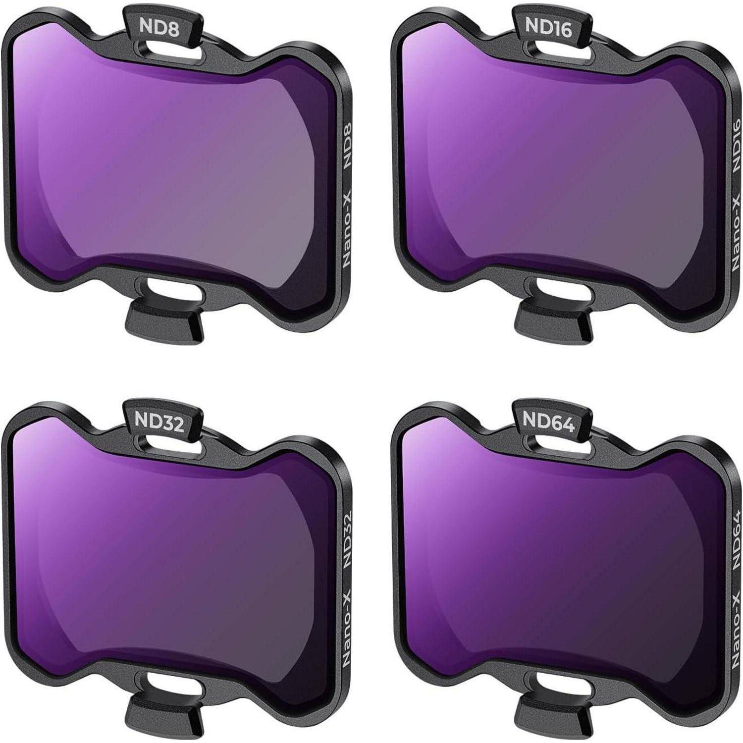 Vier Kameraobjektivfilter mit den Bezeichnungen ND8, ND16, ND32 und ND64, mit einem violetten Farbton, in zwei Reihen angeordnet.