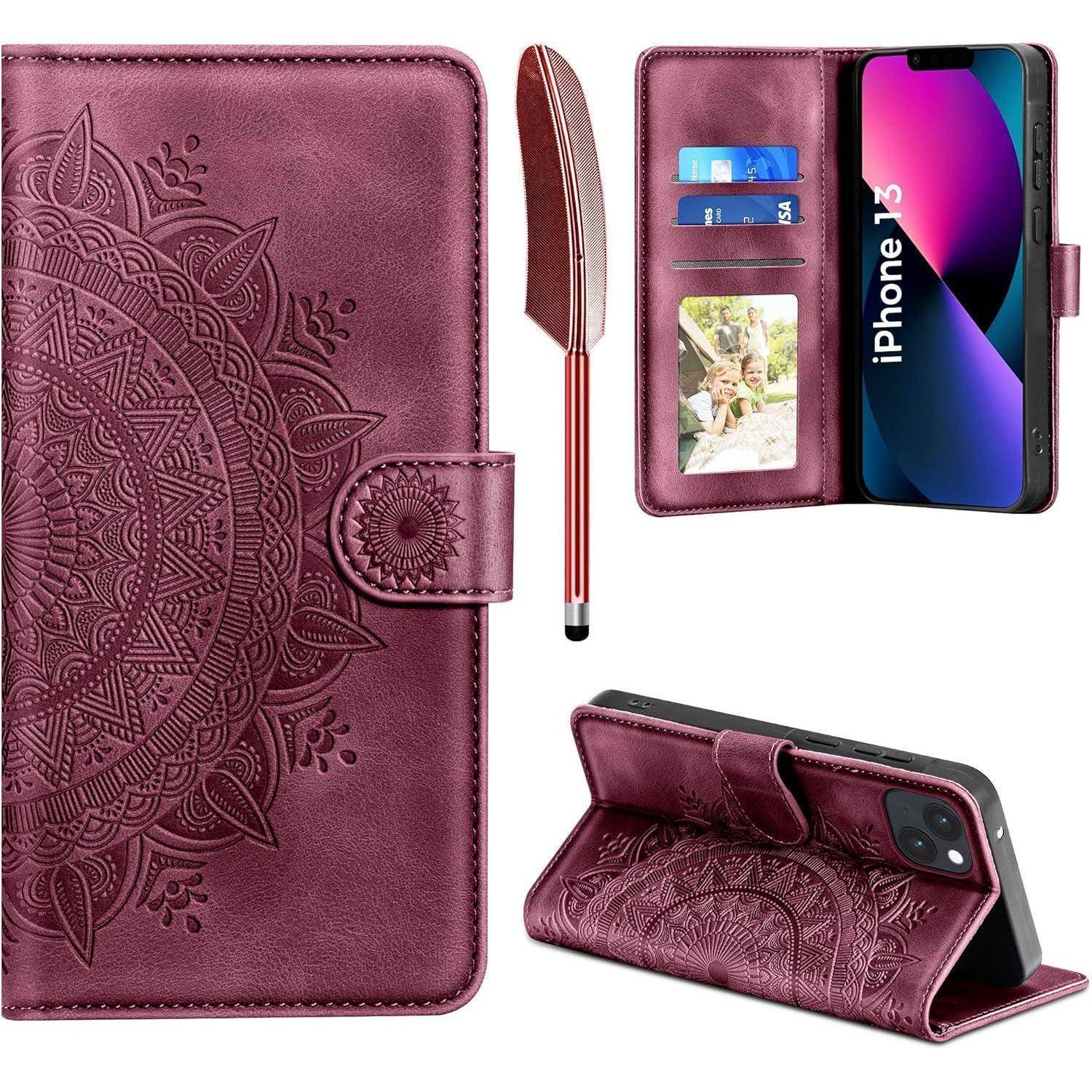 Lederhandyhülle in Violett mit Prägung und Mandala-Design, magnetischem Verschluss, Kartenfächern, Ständerfunktion und inkludiertem Stylus-Stift.