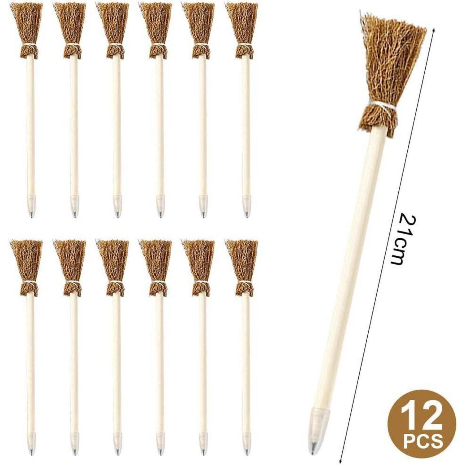 Satz von 12 Kugelschreibern in Besenstiel-Form, jeweils 21 cm lang, die kleinen Besen ähneln.