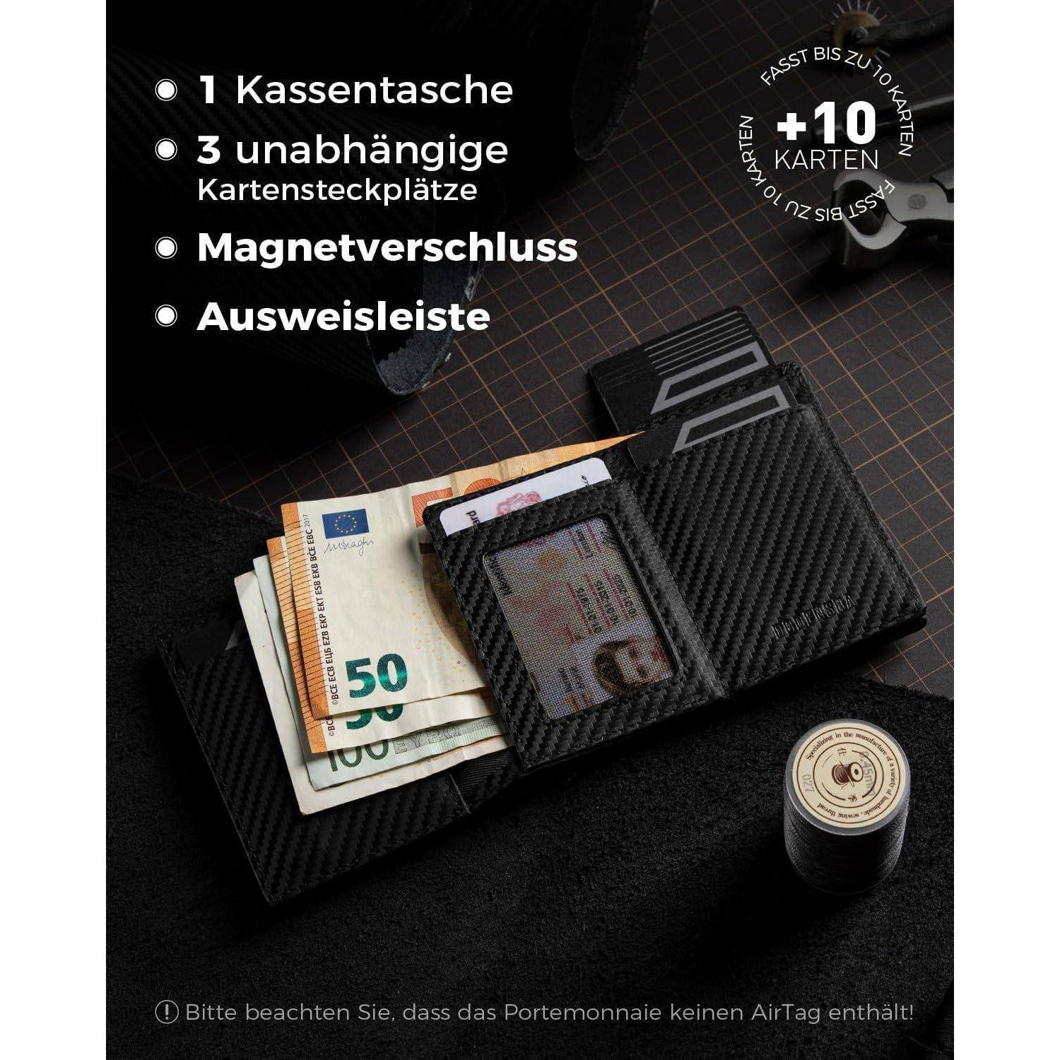 Eine schwarze Brieftasche mit Karbonfaser-Textur, die Fächer für Bargeld, Karten und Ausweis zeigt. Der Text weist auf Platz für 10 Karten und einen magnetischen Verschluss hin.