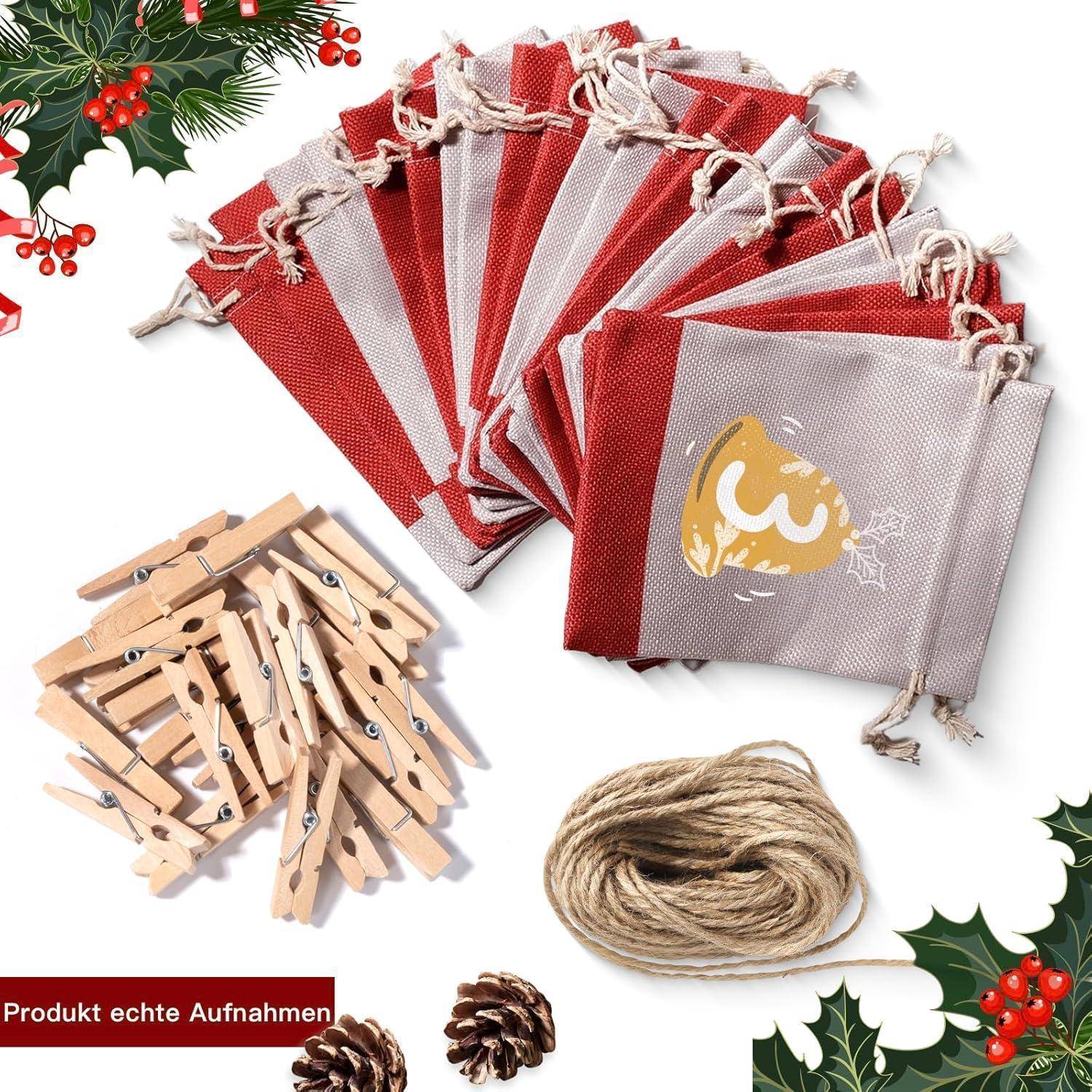 Rote und graue Geschenktüten aus Stoff mit Halbmonddesign, Holzwäscheklammern und Garn, umgeben von Tannenzapfen und Stechpalmen-Zweigen.