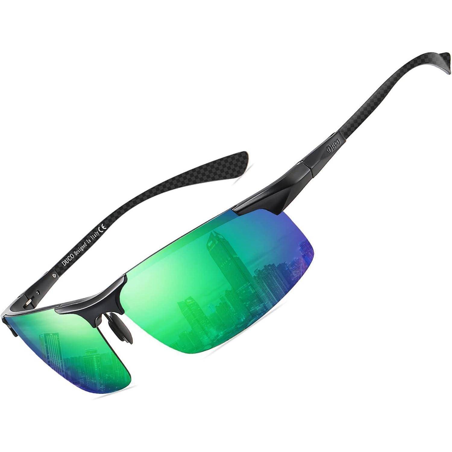 Sonnenbrille mit reflektierenden grünen Gläsern, die eine Stadtskyline zeigen. Schwarze Rahmen mit elegantem Design, geeignet für Outdoor-Aktivitäten.