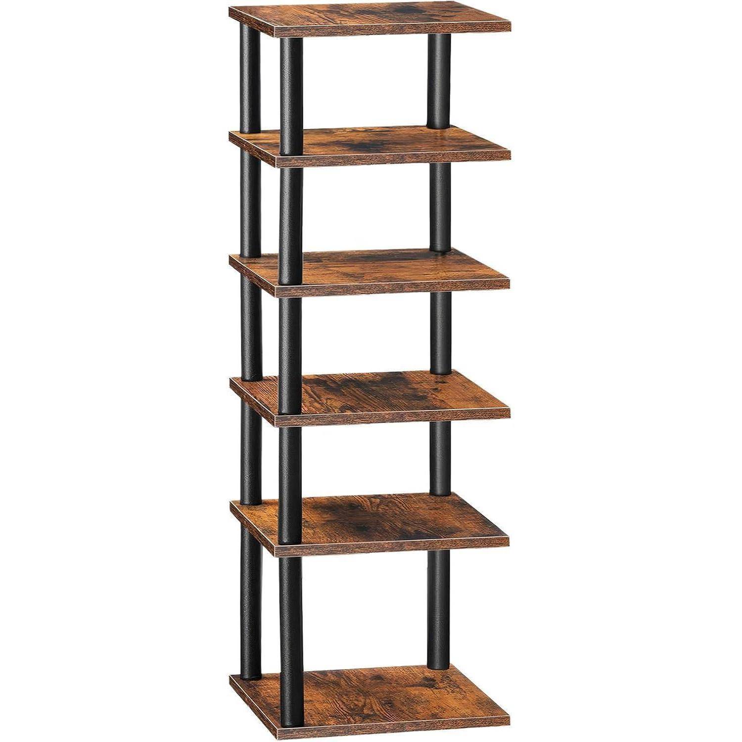 Ein hoher, fünfstöckiges Holzregal mit rustikaler Oberfläche und schwarzen Metallstützen.