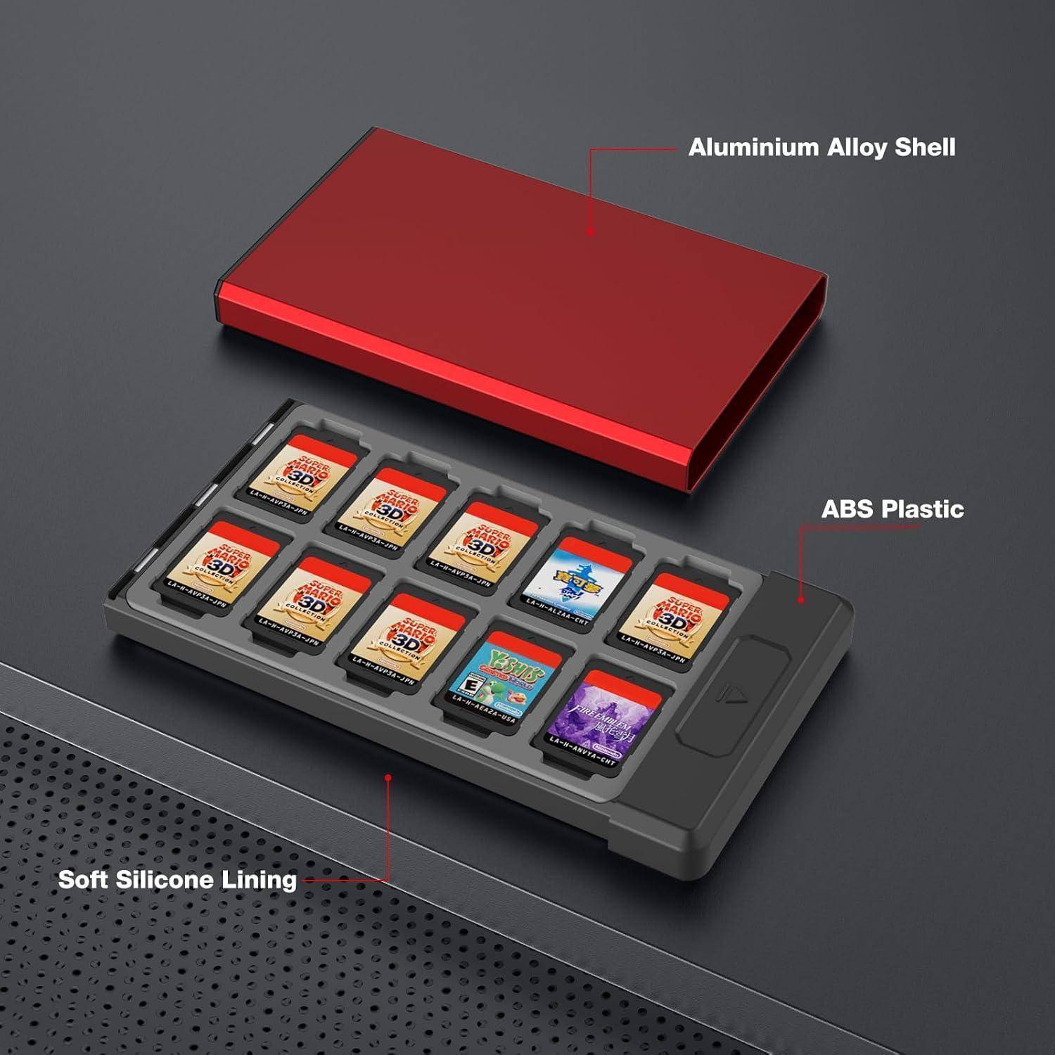 Eine rote Aluminiumhülle zur Aufbewahrung von Speicherkarten wird gezeigt. Sie ist geöffnet und zeigt Einschübe mit SD- und microSD-Karten im Inneren. Der Text hebt hervor: ‚Aluminium-Legierungsgehäuse', ‚ABS-Kunststoff', ‚Weiche Silikonauskleidung'.