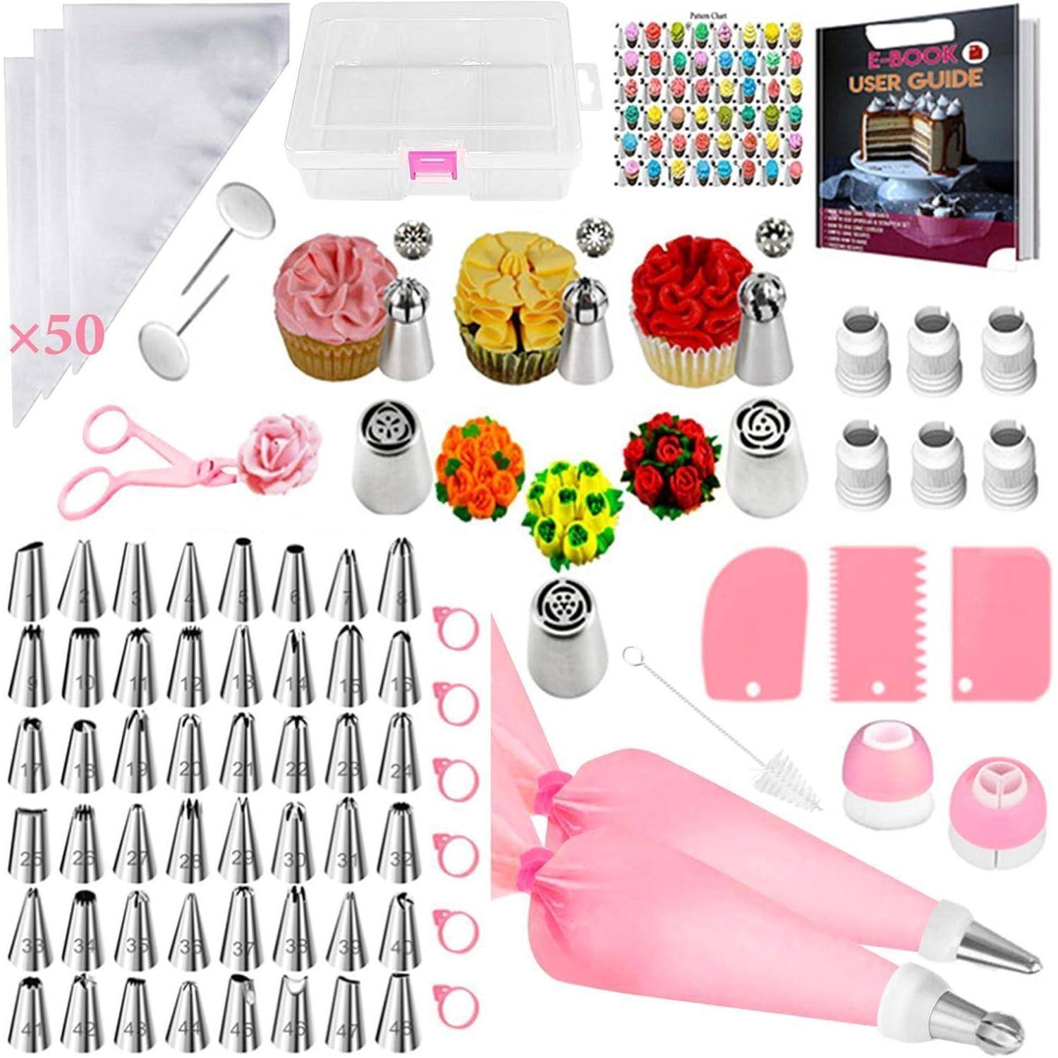 Tortenverzierungsset mit verschiedenen Spritztüllen, Spritzbeuteln, Reinigungsbürste und Bedienungsanleitung zum Erstellen von Blumendesigns auf Cupcakes.