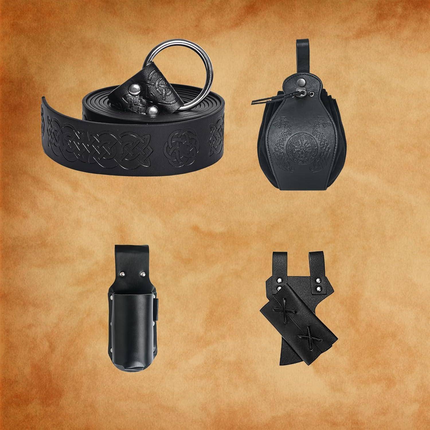 Schwarzer Ledergürtel mit keltischen Mustern und metallischem Ring, zusammen mit einer runden Dolchscheide, einem Taschenlampenhalter und einem kleinen Beutel-Set.