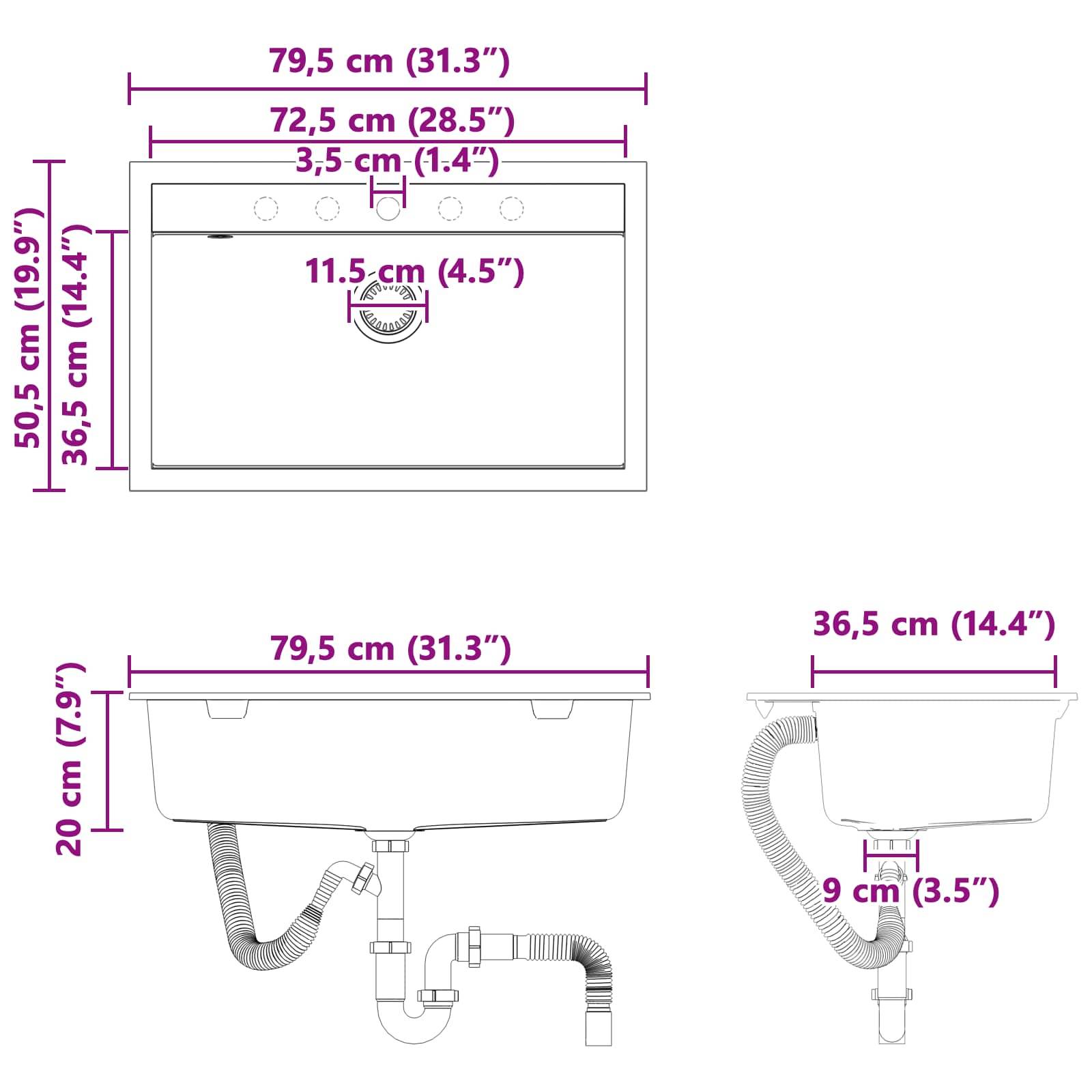 Eine Patioszene mit einem Holzzaun, der mit Lichterketten geschmückt ist, einer Bank mit blauen Kissen und Topfpflanzen. Ein Regal mit Körben befindet sich auf der rechten Seite.