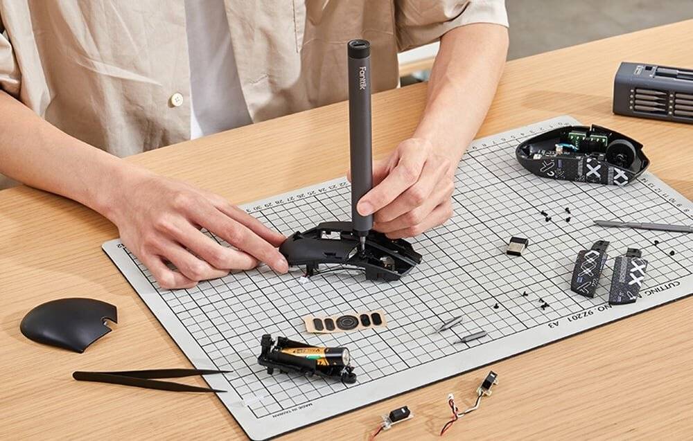 Fanttik E1 Max 3,7 V Elektroschraubendreher-Set (grau)