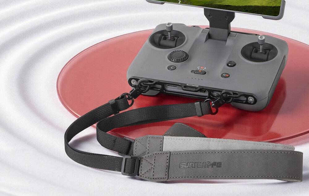 Sunnylife-Umhängeband mit Befestigung für DJI RC PRO 2-Controller (GS013)