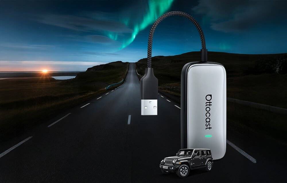 Ein schwarzes kabelloses Kopfhörer-Set mit Ladecase, mit dem Markennamen „maono