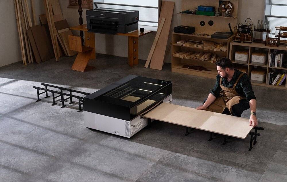 Automatischer Zuführer für xTool P3