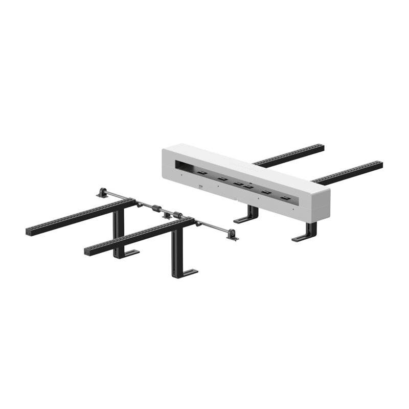 Ein transparentes Handygehäuse mit einer Cartoon-Katze, die Sonnenbrille trägt, eingesetzt in einem rosa Hintergrund-Ring. Die Wörter „KARL LAGERFELD