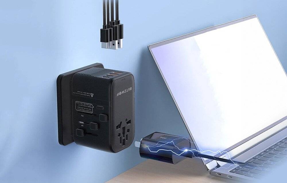 FlySky BW-TA3 Reiseadapter USB-C und USB-A Anschlüssen, 220 V auf 110 V, kompakt und leicht