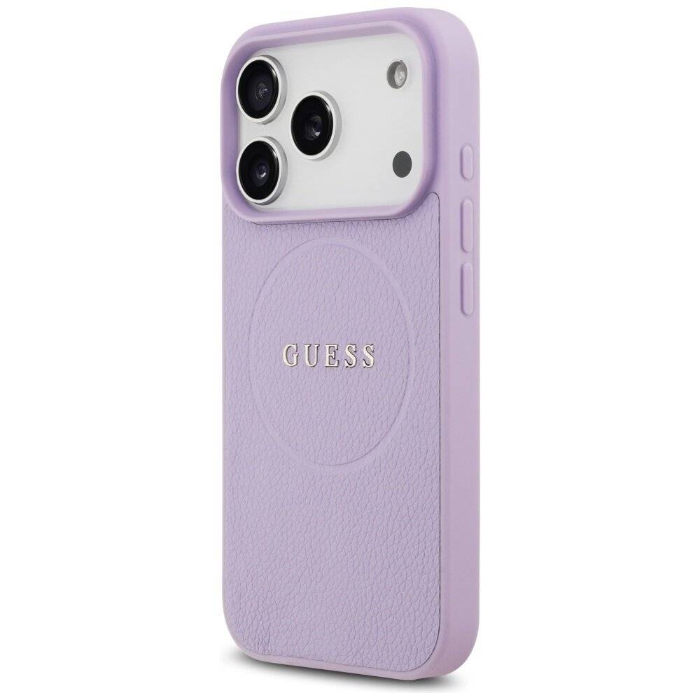 Ein hellviolettes iPhone-Etui mit drei Kameraausschnitten und „GUESS