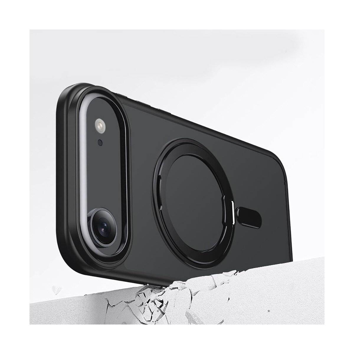 Ein schwarzes Smartphone-Etui mit Ringhalter wird vor einem einfachen Hintergrund gezeigt. Das Etui verfügt über einen Kameraausschnitt und ein schützendes Design.