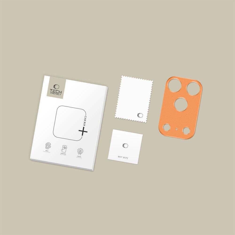 Ein Schutzset für Smartphone-Kameraobjektive wird angezeigt, bestehend aus einem Tuch, einer orangefarbenen Objektivabdeckung und einer Verpackung, vor einem beigen Hintergrund.