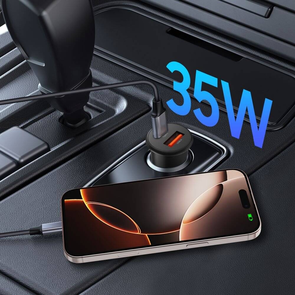Tech-Protect CC02 35W Kfz-Ladegerät mit 2 USB-C- und USB-A-Anschlüssen – Schwarz