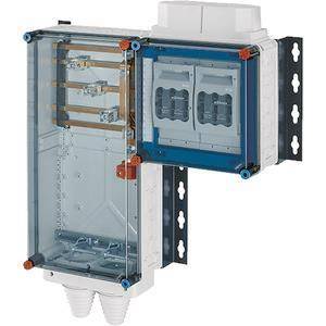 Ein transparentes elektrisches Verteilungsgehäuse mit sichtbaren internen Anschlüssen und Fächern, montiert mit Metallhaltern, geeignet für den Außeneinsatz.