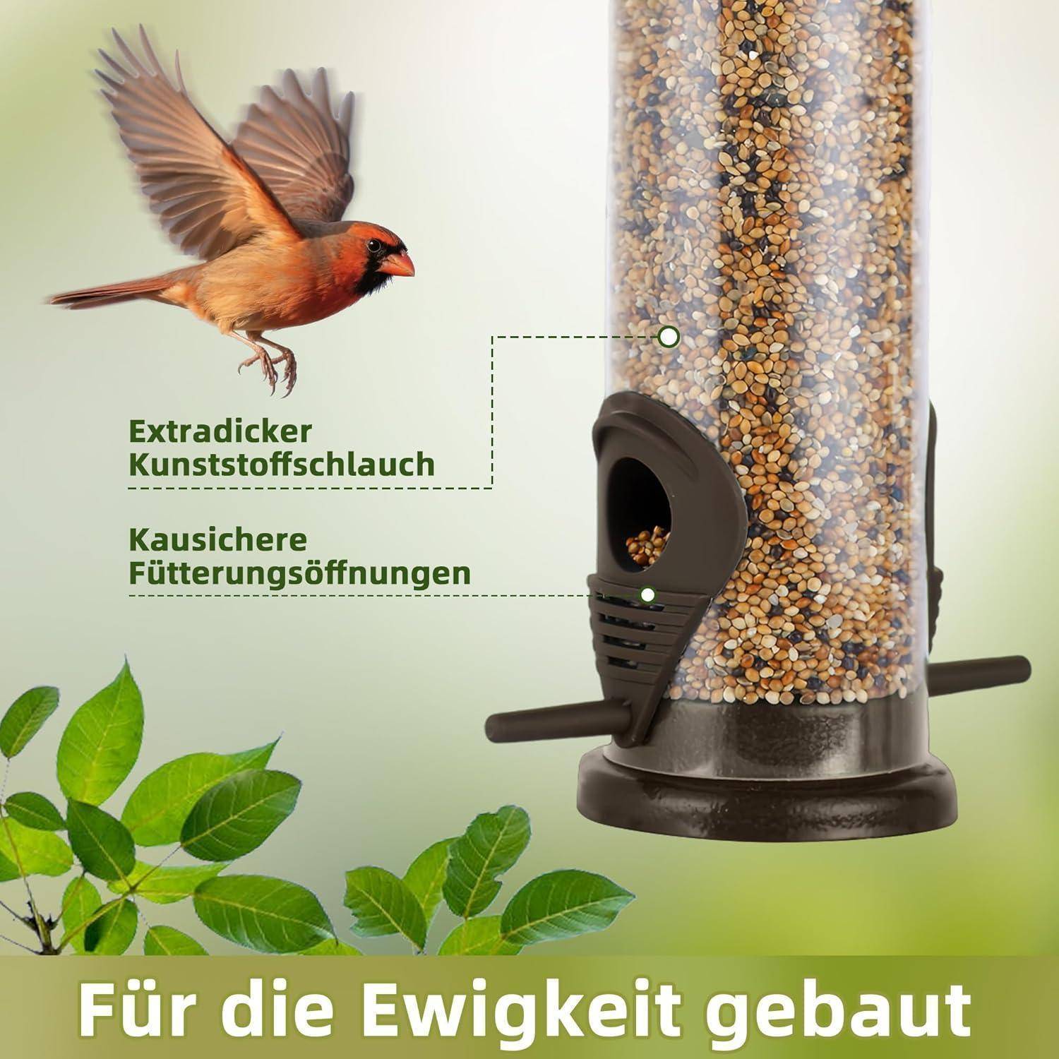 Ein Vogelfutterhaus gefüllt mit Samen, mit einem kleinen braunen Vogel, der in der Nähe fliegt. Der Text lautet „Für die Ewigkeit gebaut.