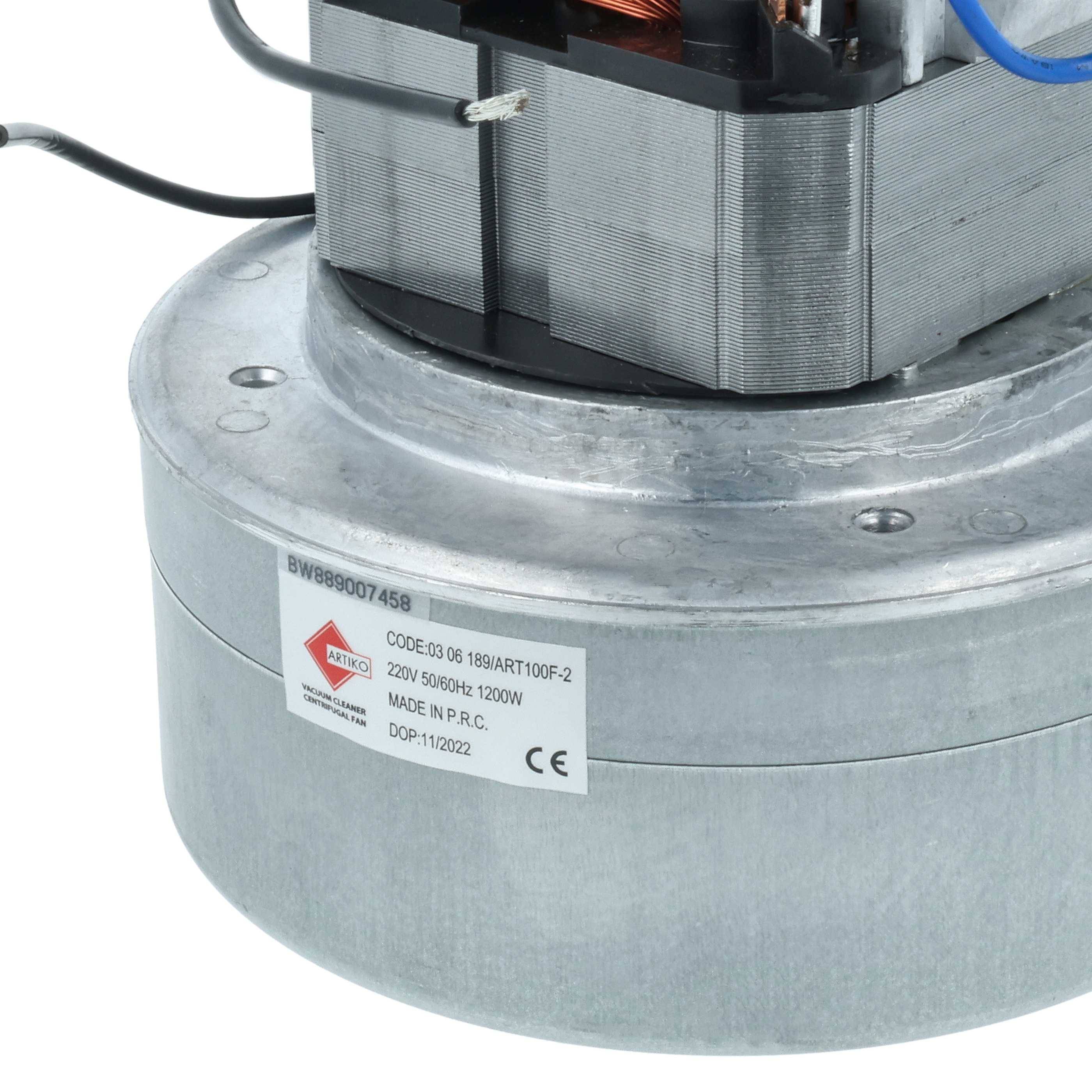 220V 50/60Hz 120W, Modell ART100-F' Lüftermotor mit Etikett, das Spezifikationen und Herstellungsdetails anzeigt.