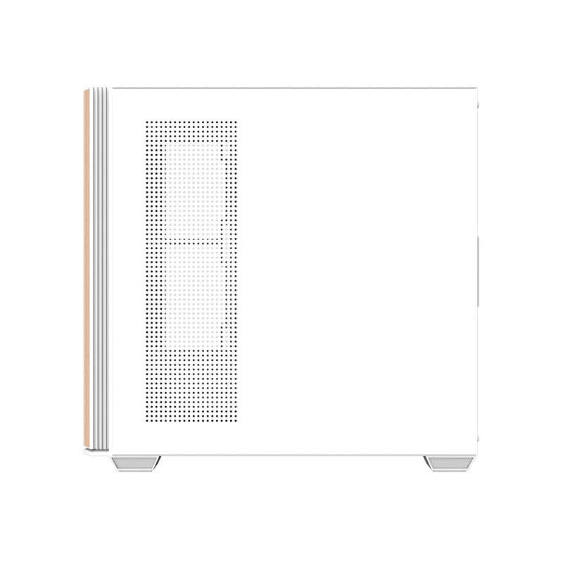 Ein minimalistischer weißer Computer-Tower mit durchlochtem Seitenpanel zur Belüftung und eleganten Design, positioniert vor einfachem Hintergrund.