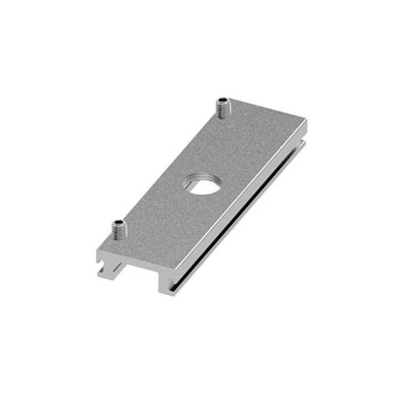 Eine rechteckige metallische Halterung mit einem zentralen Loch und zwei vorstehenden Stiften oben, wahrscheinlich für strukturelle oder Verbindungszwecke im Bauwesen.