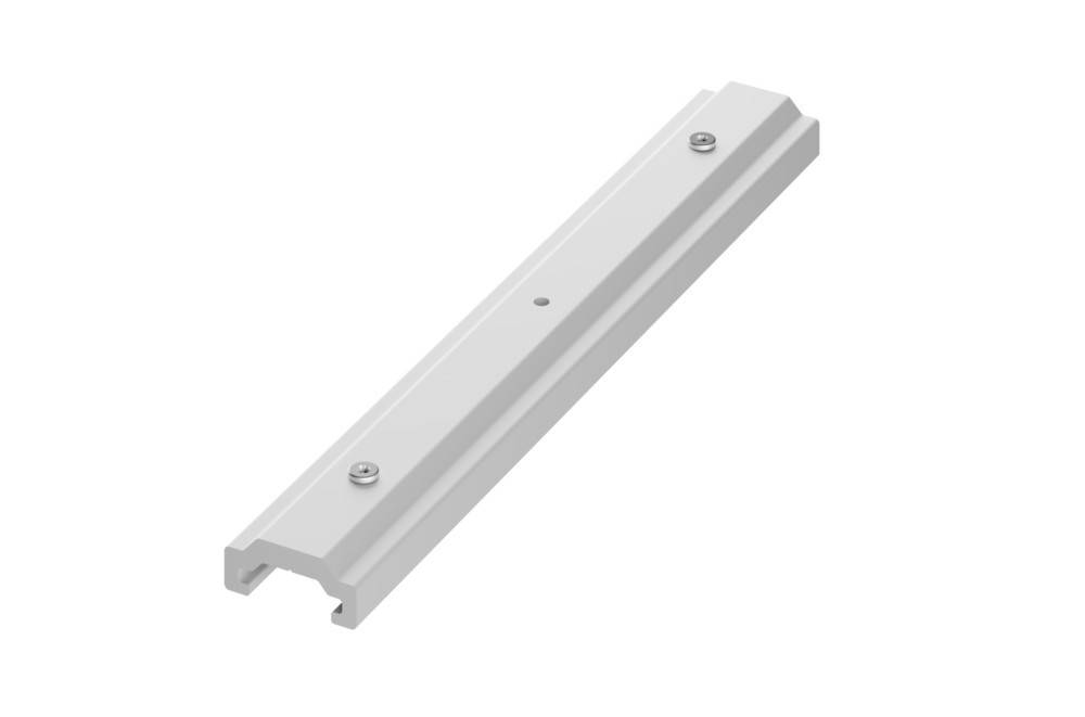 Eine weiße Metallhalterung mit je zwei Schrauben an jedem Ende und einem zentralen Loch, wahrscheinlich für Montagezwecke verwendet.