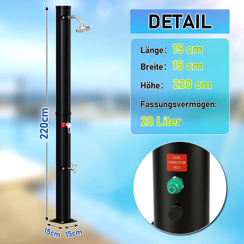 Tragbare Solardusche mit schwarzem zylindrischem Design, mit Abmessungen gezeigt: 220 cm Höhe, 15 cm Länge und Breite. Wasserkapazität: 20 Liter. Nahaufnahme des Wasserzuführungsanschlusses.