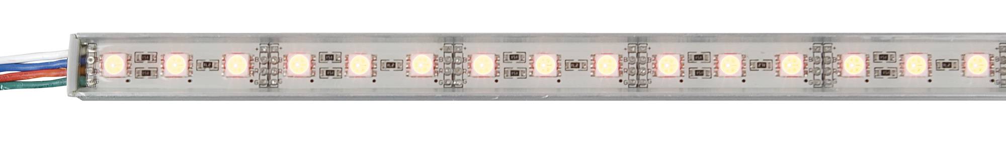 Nahaufnahme eines LED-Streifens mit roten, grünen und blauen Lichtern und sichtbaren Schaltungskomponenten auf einer metallischen Rückseite.