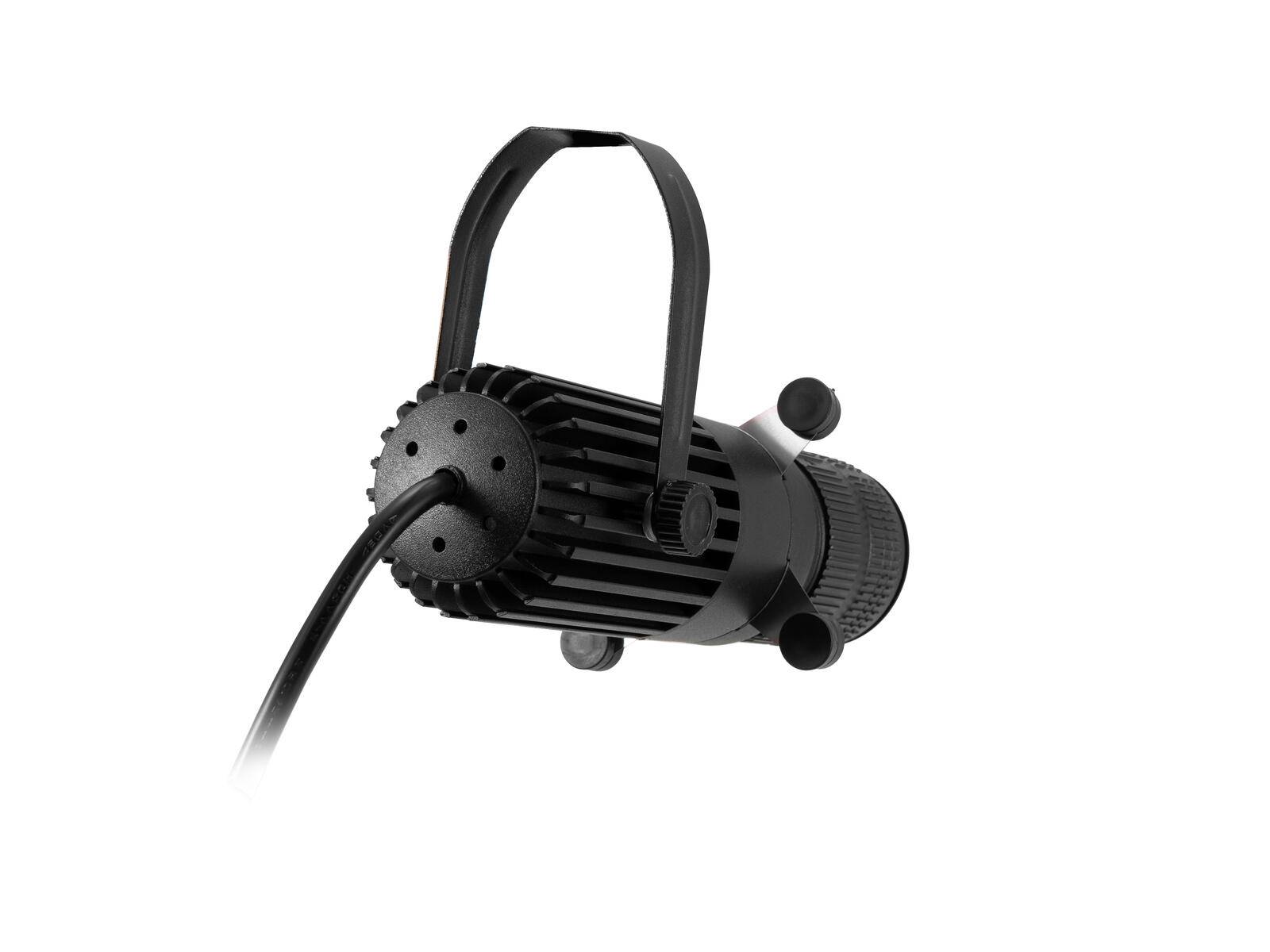 Ein schwarzes LED-Bühnenlicht mit Montagebügel und Stromkabel, das zum Fokussieren von Licht auf bestimmte Bereiche während Aufführungen konzipiert ist.