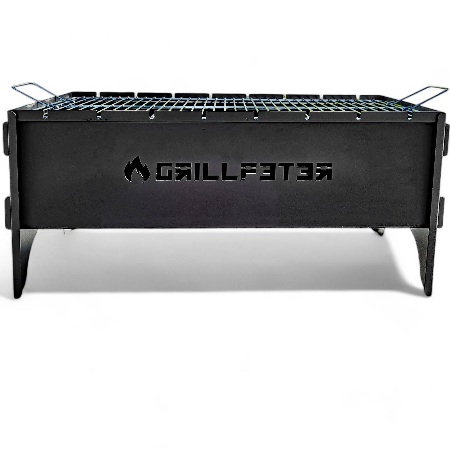 Ein tragbarer Holzkohlengrill mit der Bezeichnung „GRILLPETER