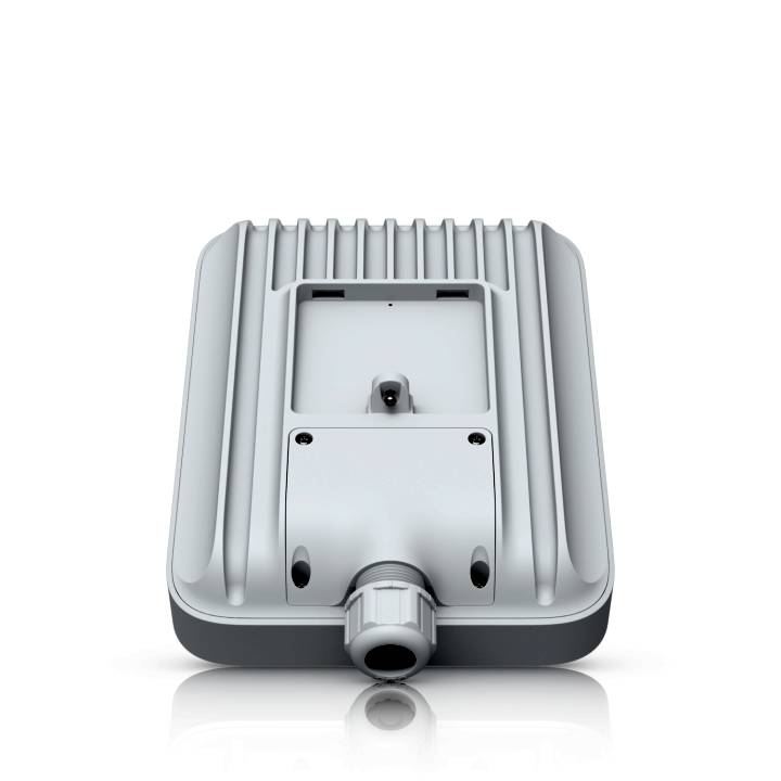 Ubiquiti UniFi 5G Max Outdoor • 1x Nano SIM • 1x Nano-SIM or eSIM • 1x 2.5 GbE • PoE in • U5G-Max-Outdoor