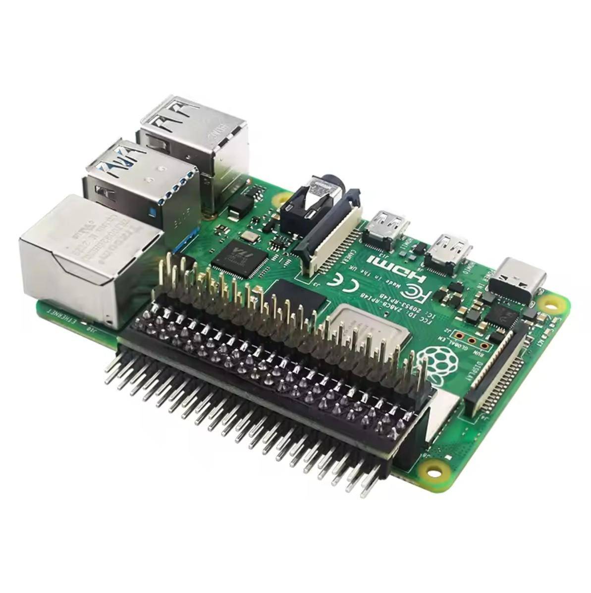 Ein Raspberry Pi Single-Board-Computer mit USB-Anschlüssen, GPIO-Pins und HDMI-Verbindung auf einer grünen Leiterplatte.