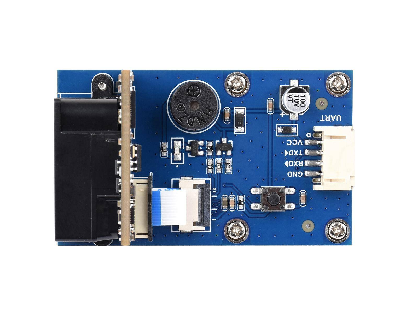 Eine blaue Leiterplatte mit verschiedenen Komponenten, darunter ein Mikrochip, Widerstände, eine Buchse und gekennzeichnete Abschnitte: VCC, TXD, RXD, GND.