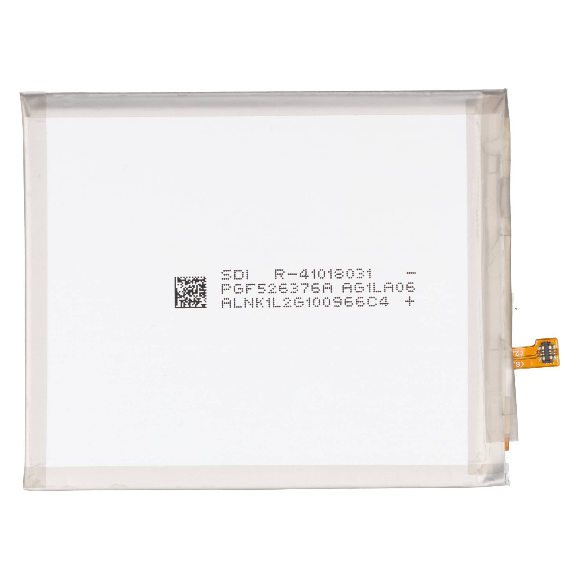 Weiße rechteckige Lithium-Batteriezelle mit einem kleinen orangefarbenen Anschlusstab auf der rechten Seite und gedrucktem Identifikationscode in der Mitte.