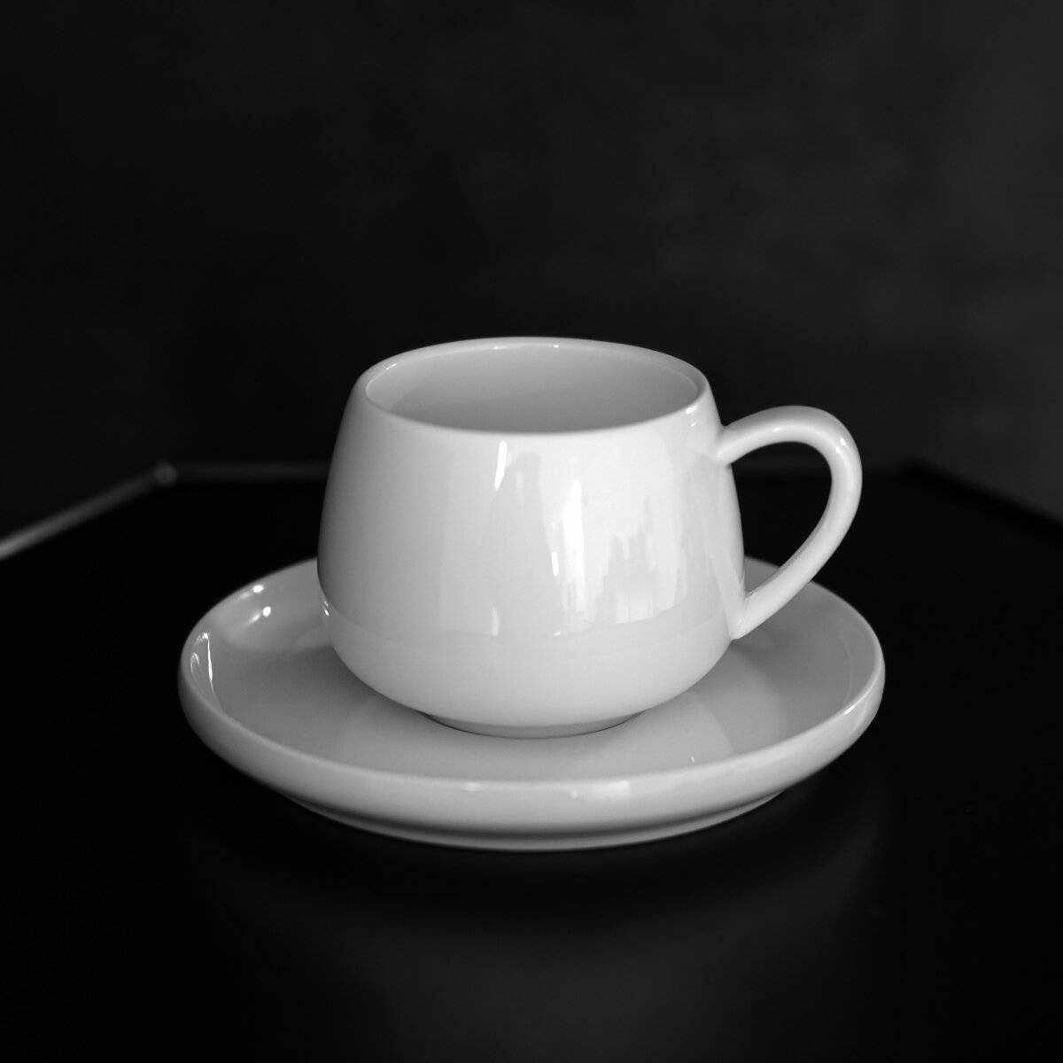 Moon 12-teiliges Kaffeetassen-Set aus hochwertigem Porzellan - 220 ml