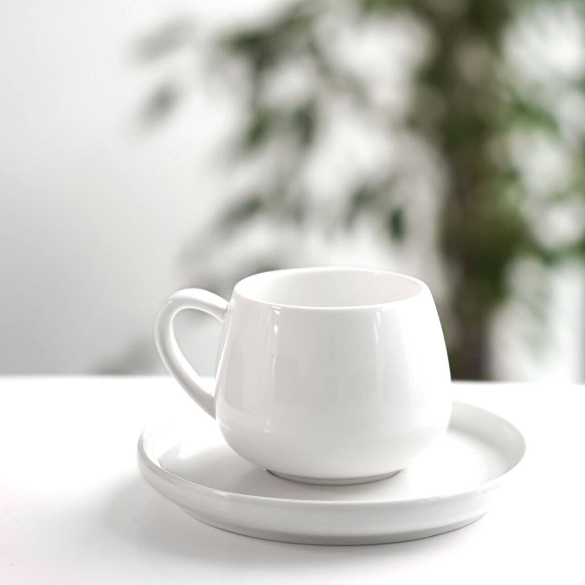 Moon 12-teiliges Kaffeetassen-Set aus hochwertigem Porzellan - 220 ml