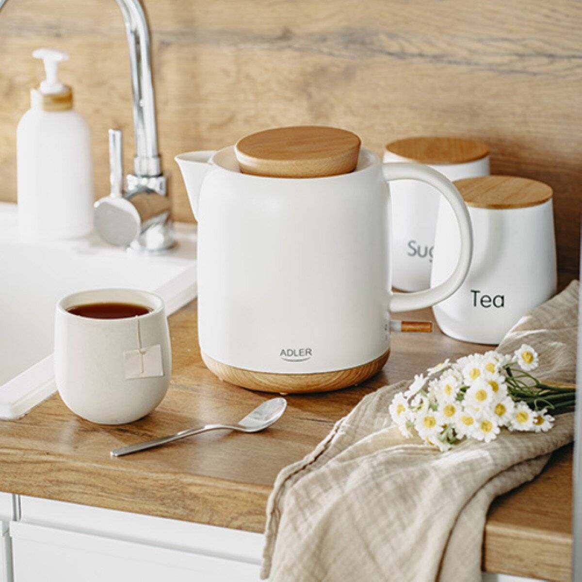 Adler AD 1304 Keramik-Wasserkocher 1200 W - 1 L, 360°-Basis, Ecru