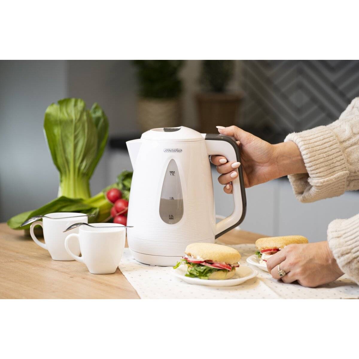 Ein hellvioletter Gaming-Controller mit zwei Analog-Sticks, Steuerkreuz und Tasten mit den Bezeichnungen X, Y, B und A, entwickelt für das Konsolenspiel.