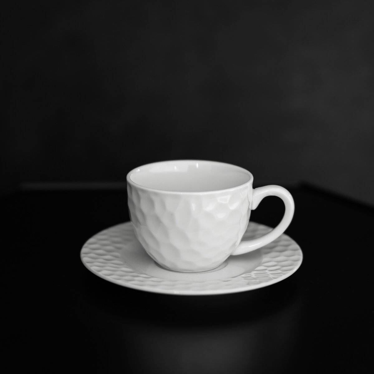 12-teiliges Mokkatassen-Set mit strukturiertem Design - 100 ml, aus Porzellan