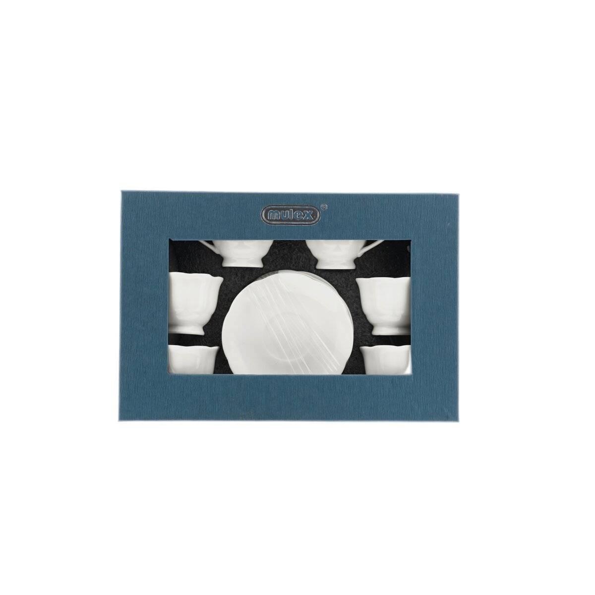 Eine weiße Porzellanschale mit goldenem Henkel sitzt auf einer passenden Untertasse vor dunklem Hintergrund und erzeugt einen schlichten und eleganten Kontrast.