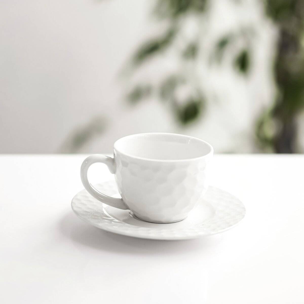 12-teiliges Mokkatassen-Set mit strukturiertem Design - 100 ml, aus Porzellan