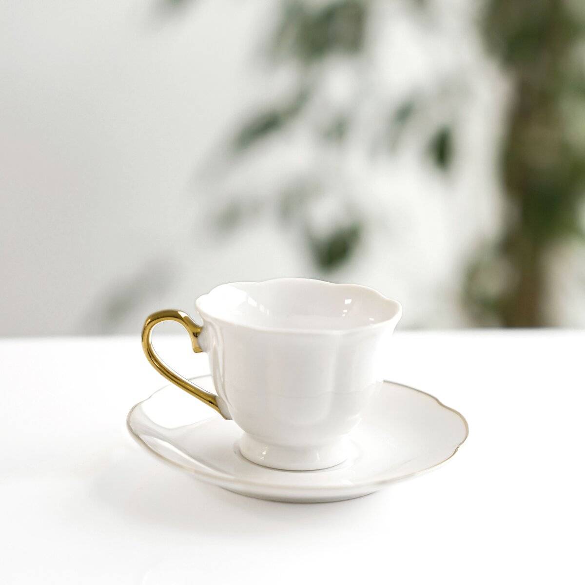 12-teiliges Mokkatassen-Set aus hochwertigem Porzellan - 90 ml, Weiß/Gold