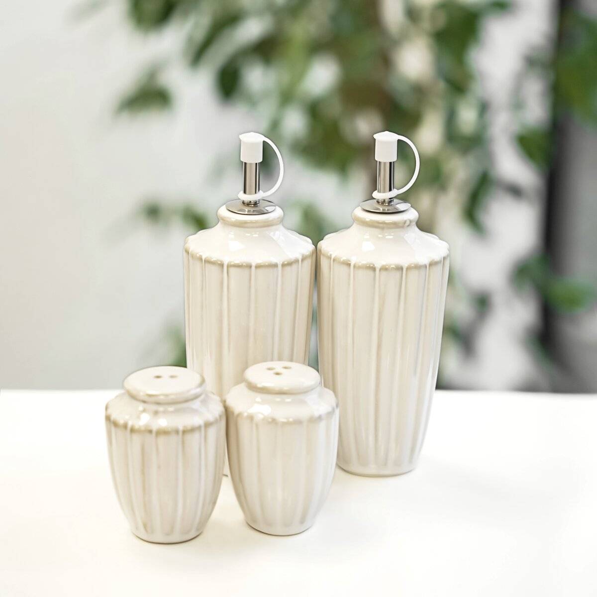 Bloomy Essig- & Ölflaschen Set mit Salz- und Pfefferstreuern aus Porzellan