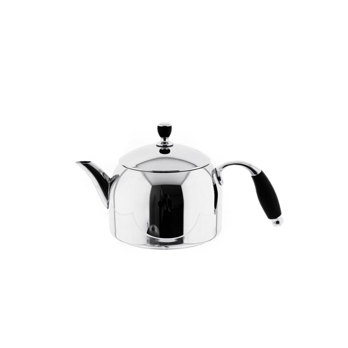 Eine silberne Teekanne mit schwarzem Griff und Knauf, gezeigt vor einem einfachen weißen Hintergrund.