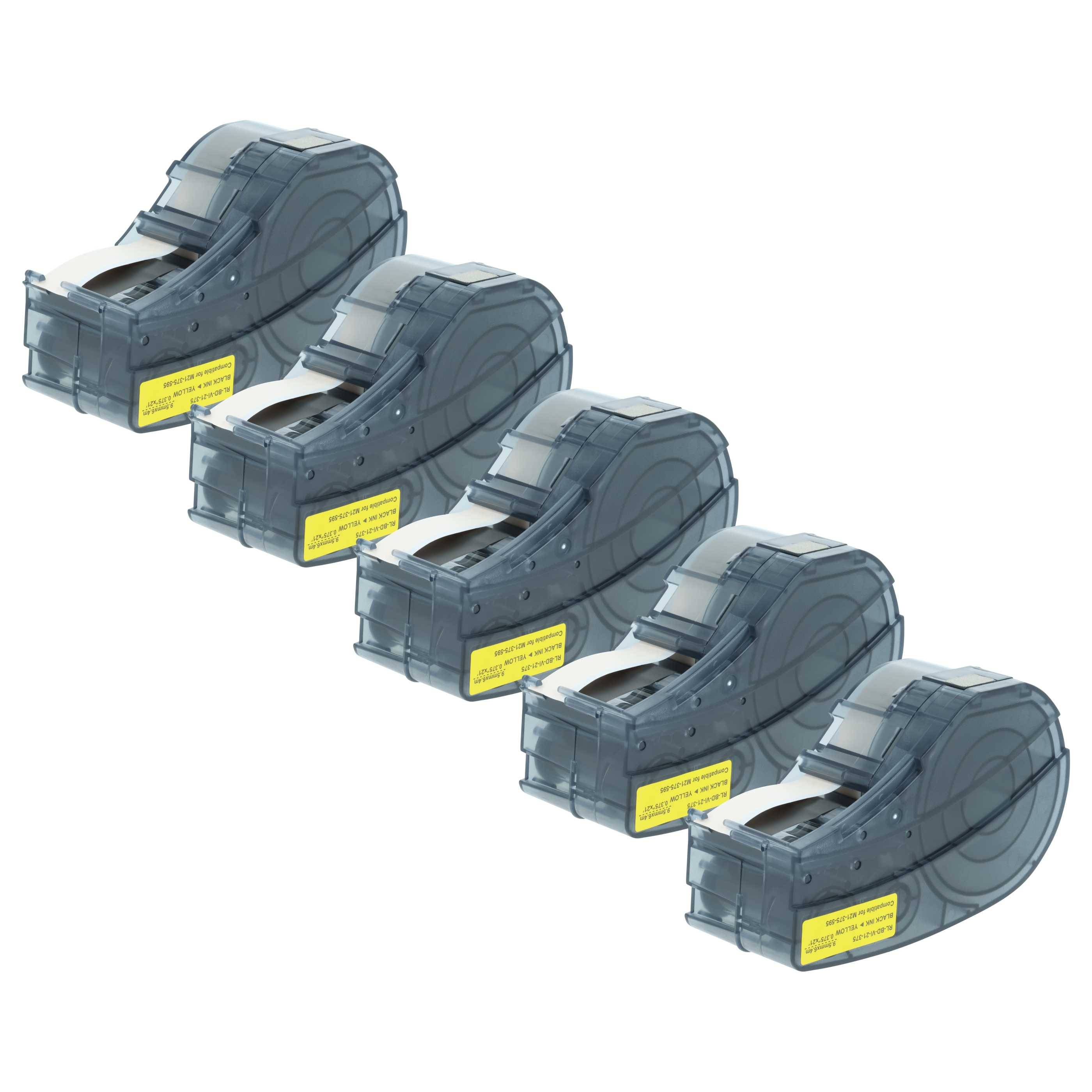 Vier transparente Klebeband-Kartuschen mit Etiketten; gelbe Anhänger deuten wahrscheinlich auf Kompatibilität oder Spezifikationen hin.